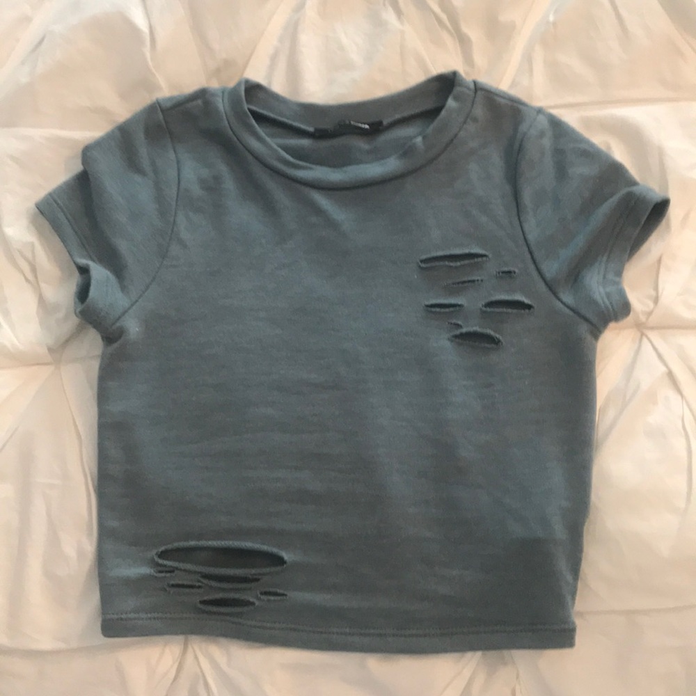 Women’s crop top tee